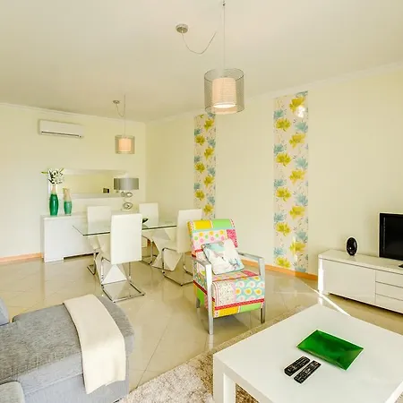 Encosta Da Orada Vista Mar Apartman *